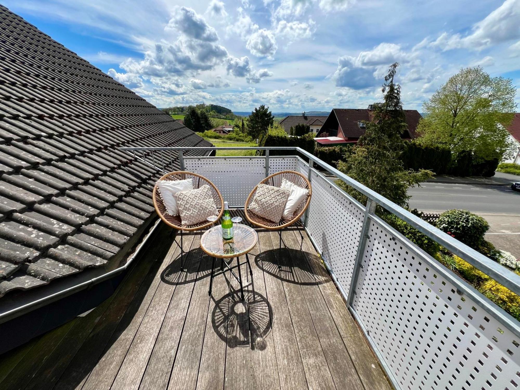 Stadtoase Fulda Mit Flair - Whirlpool, Balkon, 2Xparkplaetze, Highspeed Wlan Екстер'єр фото