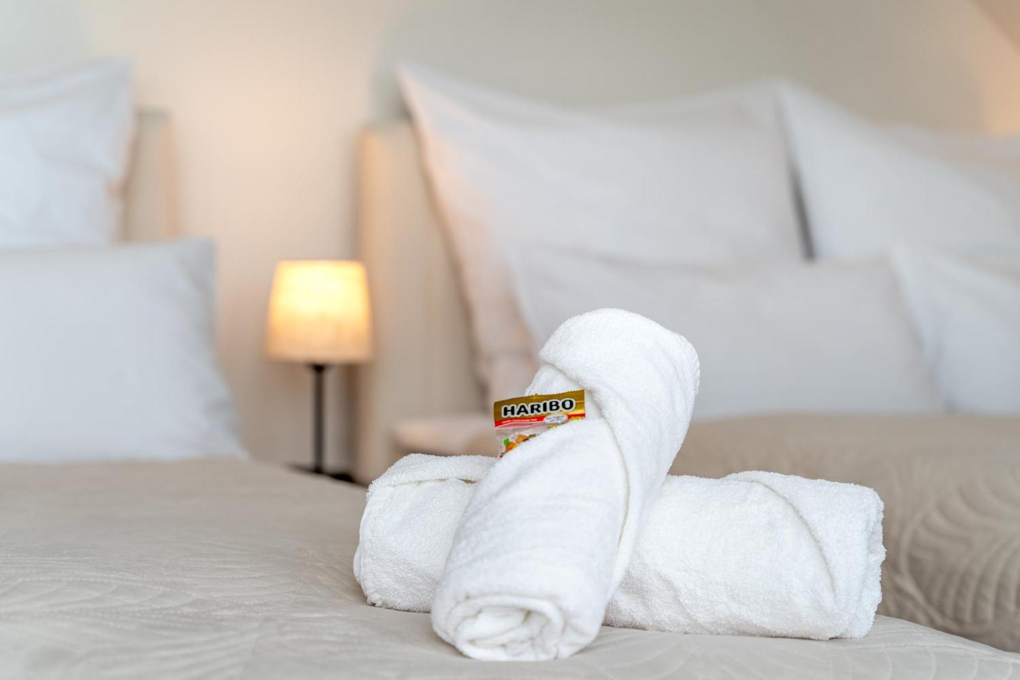 Stadtoase Fulda Mit Flair - Whirlpool, Balkon, 2Xparkplaetze, Highspeed Wlan Екстер'єр фото