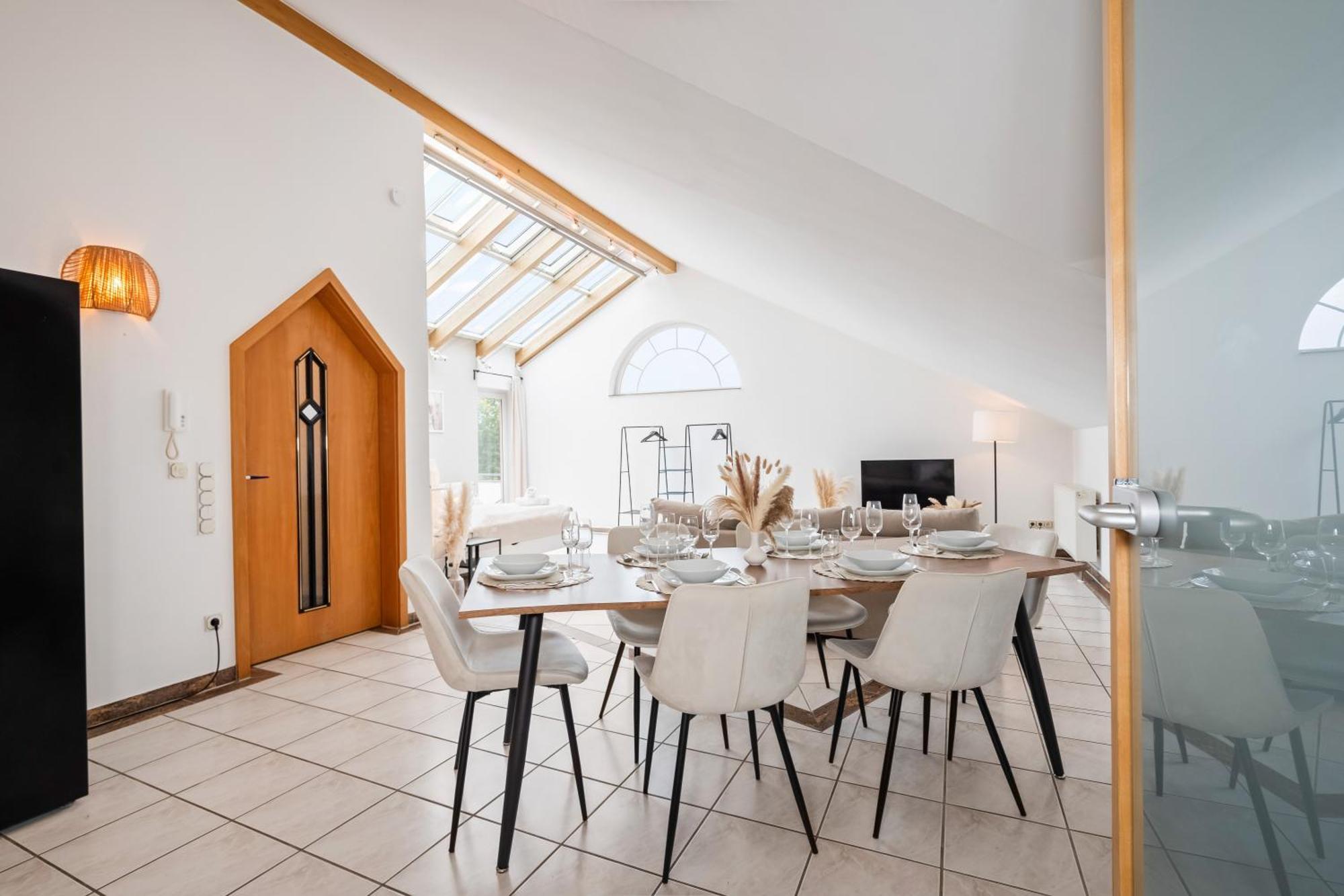 Stadtoase Fulda Mit Flair - Whirlpool, Balkon, 2Xparkplaetze, Highspeed Wlan Екстер'єр фото