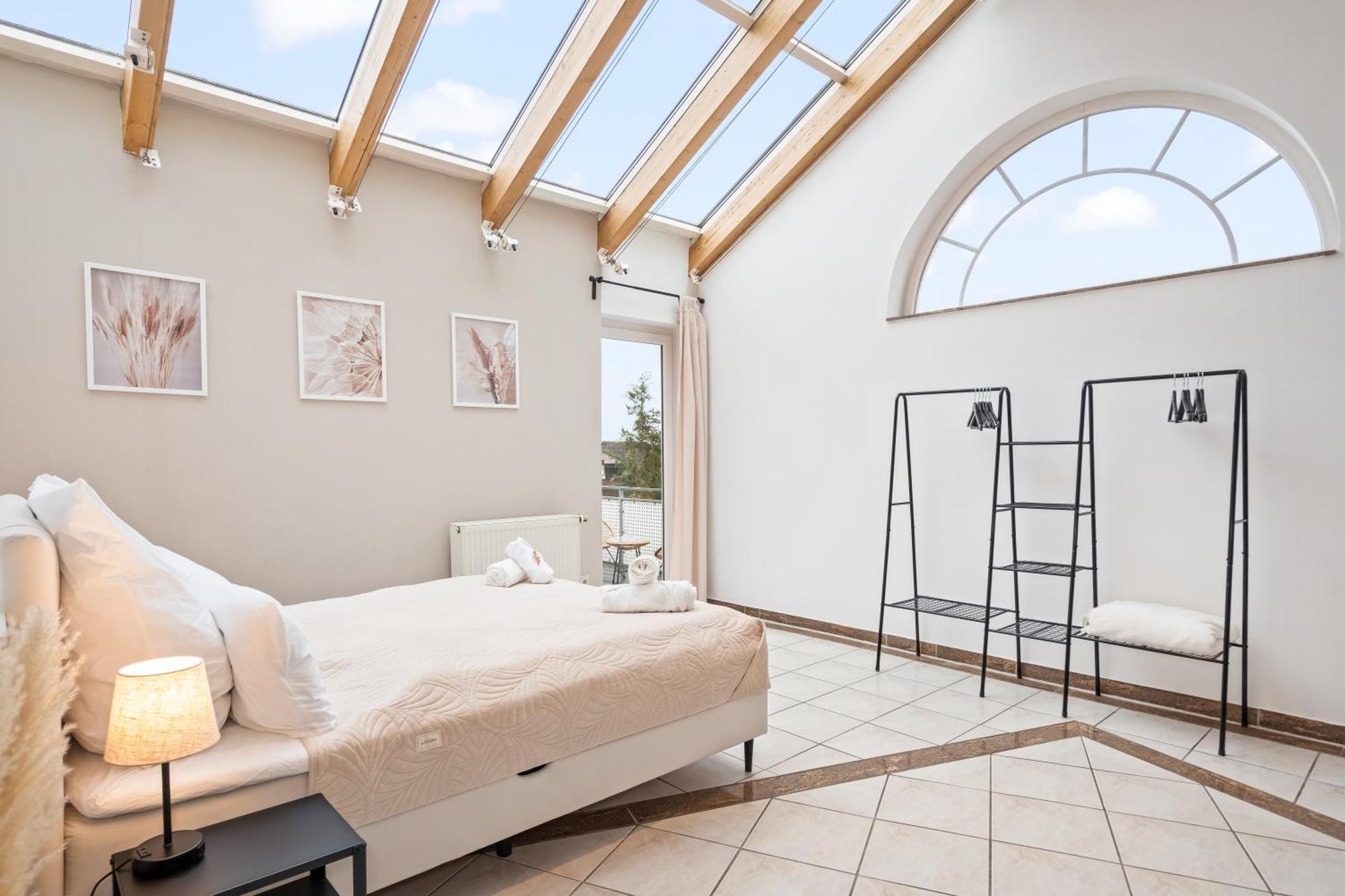 Stadtoase Fulda Mit Flair - Whirlpool, Balkon, 2Xparkplaetze, Highspeed Wlan Екстер'єр фото